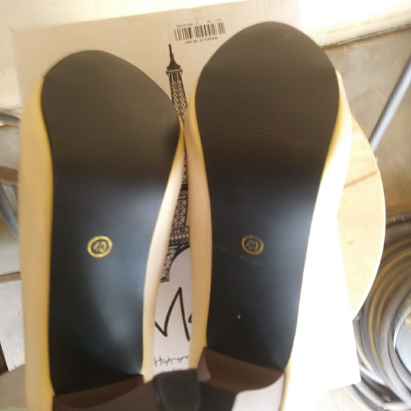 New Ten and black bootie heels - Picture 5 of 5